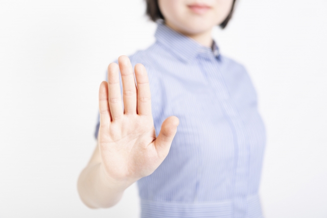 نقدم لكم لغة الجسد التي يستعملها اليابانيون كثيرا هل تختلف عن العرب اكتشف اليابان